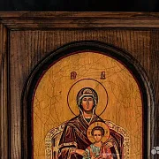 На память: Иконы Христа и Богоматери в дубовом окладе — фотография 3
