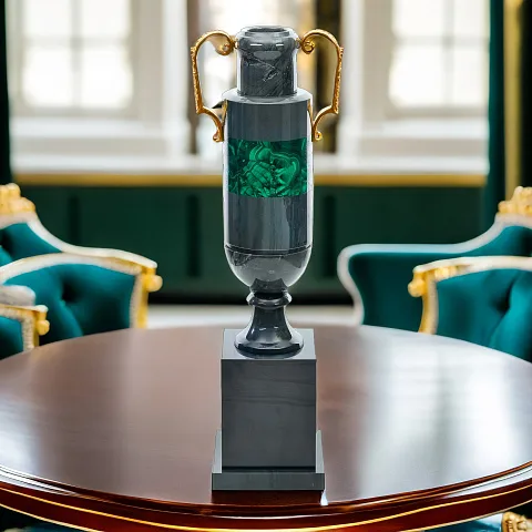 Малахитовая ваза «Амфора» — красивый подарок