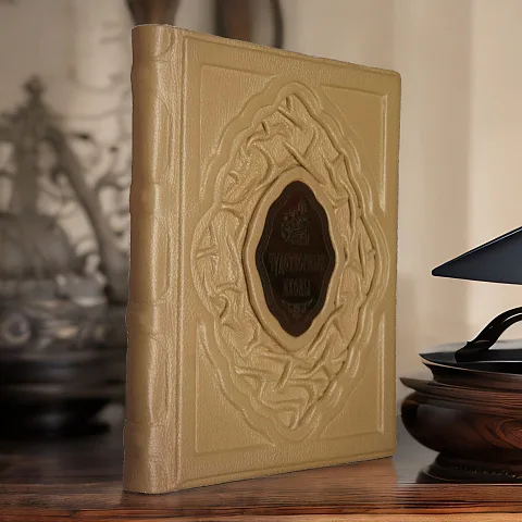 Чудотворные иконы — книга в кожаном переплёте — красивый подарок