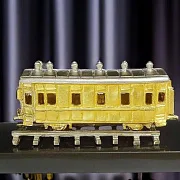 Подарочный сувенир «Вагон» с позолотой и никелированием — фотография 1