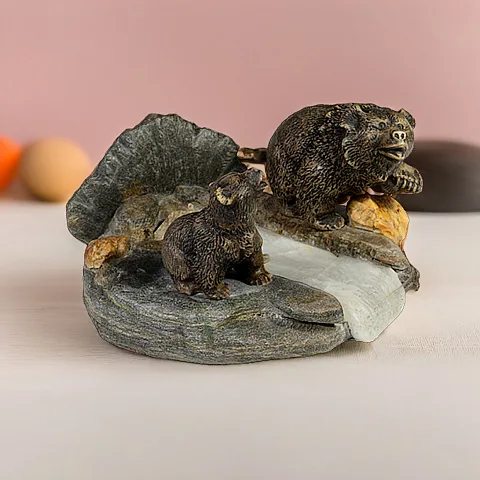 Ручная работа: Скульптура «Медведи», 210×195×110 мм