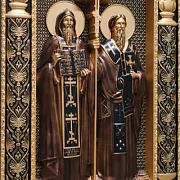 Подарочная резная икона Кирилл и Мефодий — фотография 5