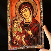 Подарочная икона Богоматери "Одигитрия" с подтавкой — фотография 1