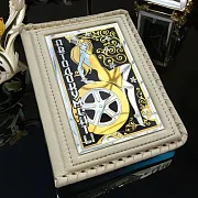 На память: Женская обложка для автодокументов из натуральной кожи — фотография 1