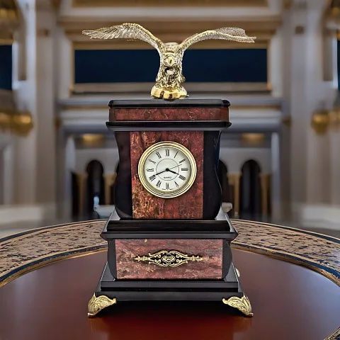 На память: Часы «Орёл» с яшмой и долеритом, 160×75×275 мм