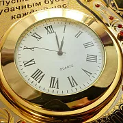 Часы из змеевика с подковой «На удачу» в подарок — фотография 2